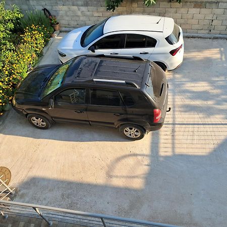 Villa Hysesani فلورا المظهر الخارجي الصورة
